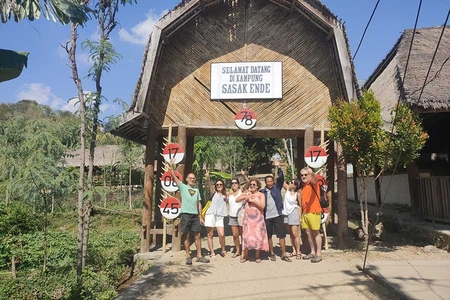 Ende-Sasak-Traditional-Village